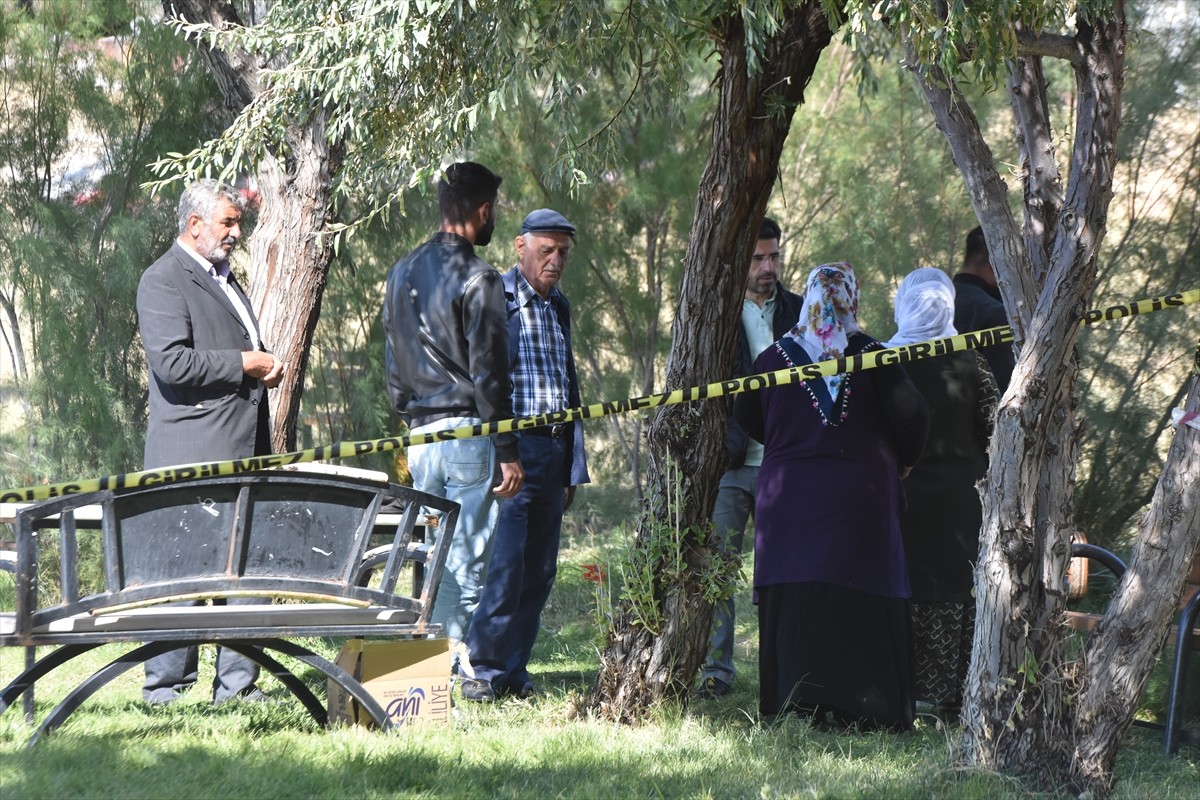 Van'da, 12 gündür kayıp üniversite öğrencisi Rojin Kabaiş'i arama çalışmaları devam ediyor. Arama...