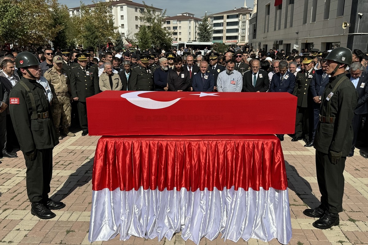 Pençe-Kilit Operasyonu bölgesinde bölücü terör örgütü mensuplarınca yapılan taciz atışı sonucu...