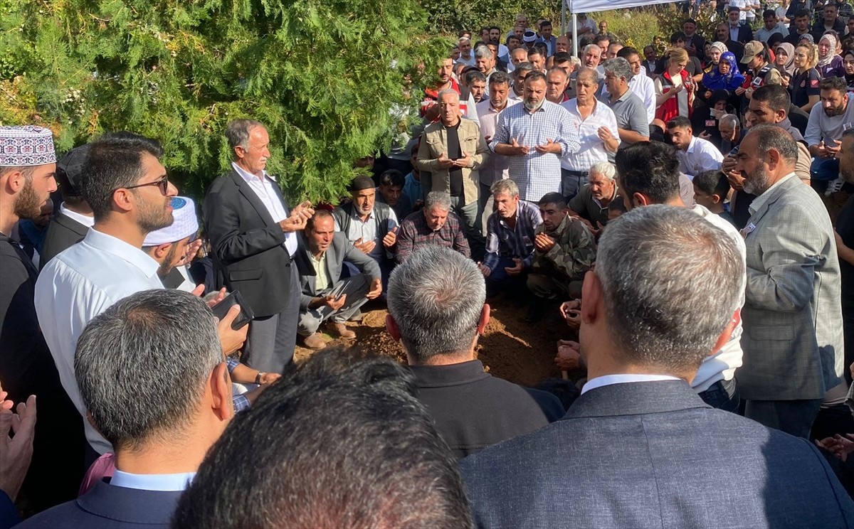 Pençe-Kilit Operasyonu bölgesinde bölücü terör örgütü mensuplarınca yapılan taciz atışı sonucu...