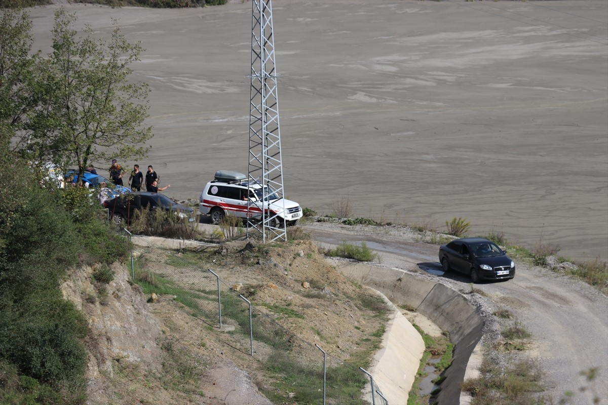 Zonguldak'ın Kilimli ilçesinde ormanda defne yaprağı toplarken kaybolan kadın bulundu.