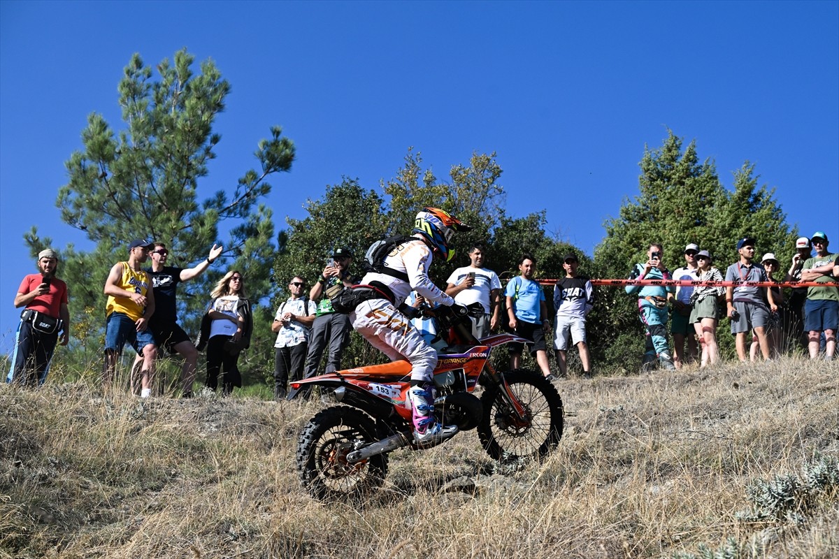 Antalya'nın Kemer ilçesinde düzenlenen Hard Enduro Dünya Şampiyonası'nın 6. ayağı Sea To Sky...