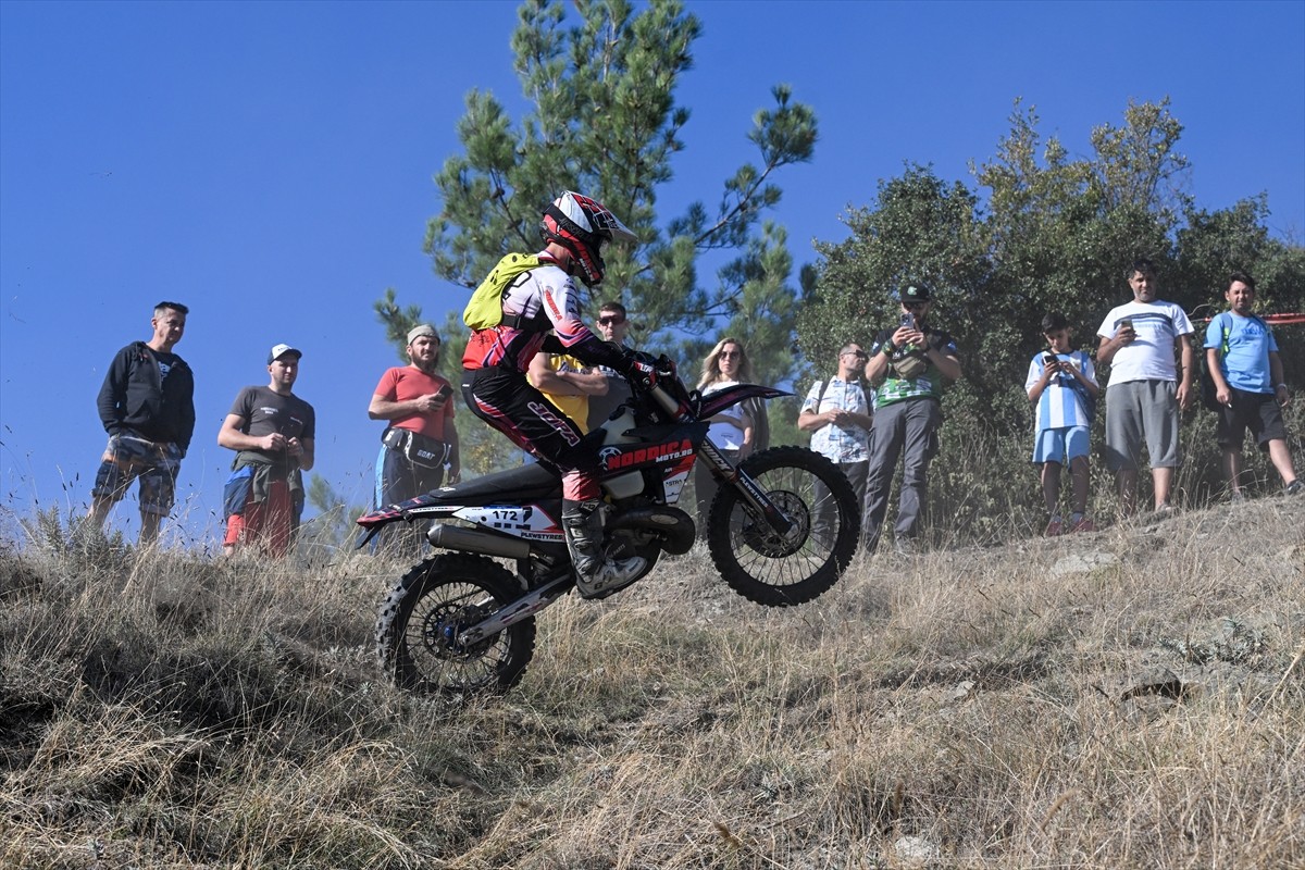 Antalya'nın Kemer ilçesinde düzenlenen Hard Enduro Dünya Şampiyonası'nın 6. ayağı Sea To Sky...