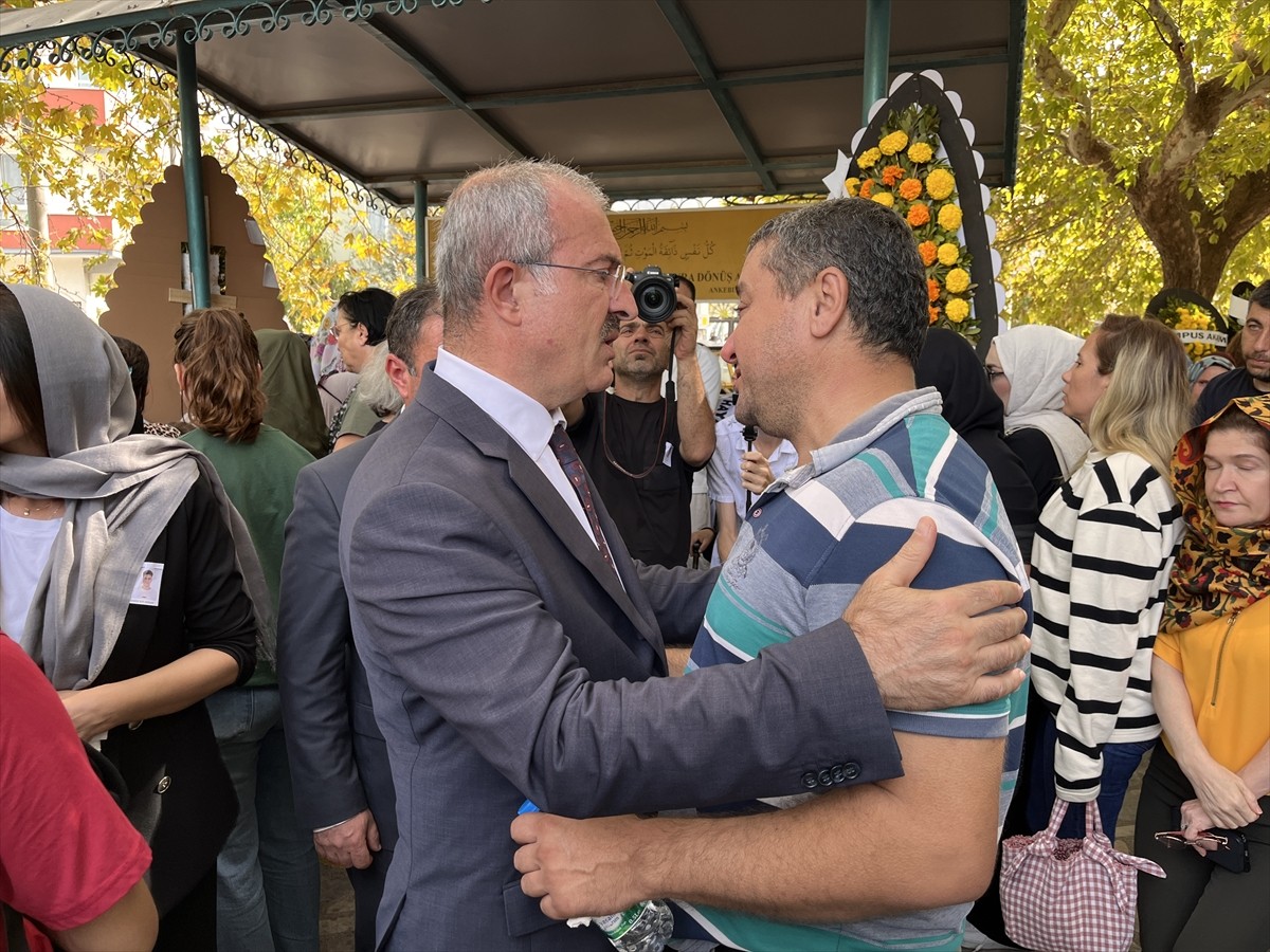 Çanakkale'de beden eğitimi dersi sırasında kalp krizi sonucu kaldırıldığı hastanede yaşamını...