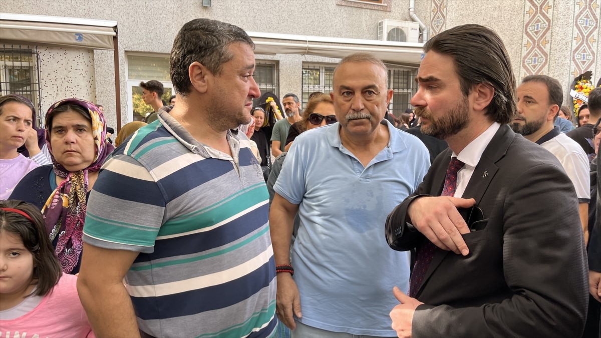 Çanakkale'de beden eğitimi dersi sırasında kalp krizi sonucu kaldırıldığı hastanede yaşamını...