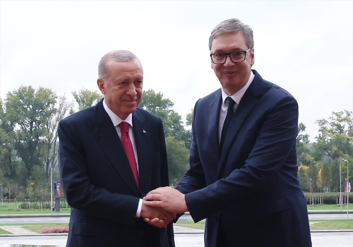 Cumhurbaşkanı Recep Tayyip Erdoğan, resmi ziyarette bulunmak üzere geldiği Belgrad'da, Sırbistan...