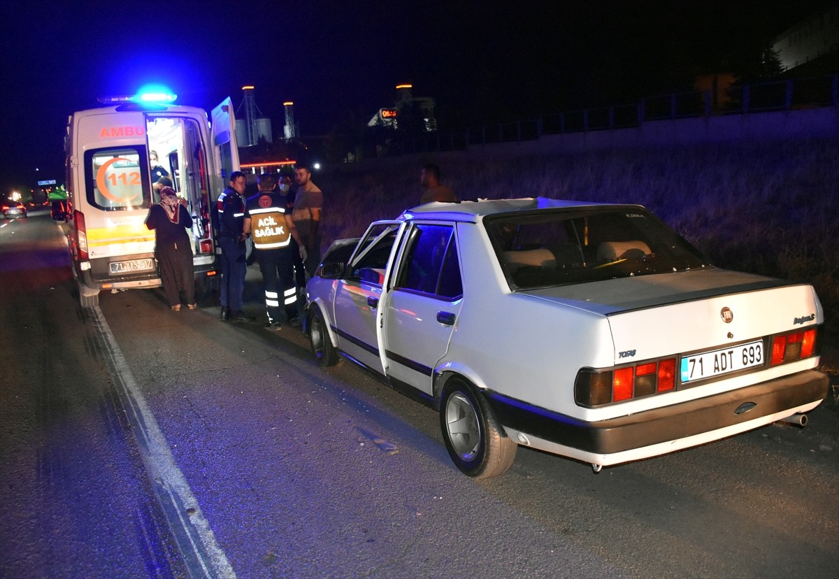 Kırıkkale'de otomobilin çarptığı 75 yaşındaki kişi yaşamını yitirdi, sürücü yaralandı.  Kaza...