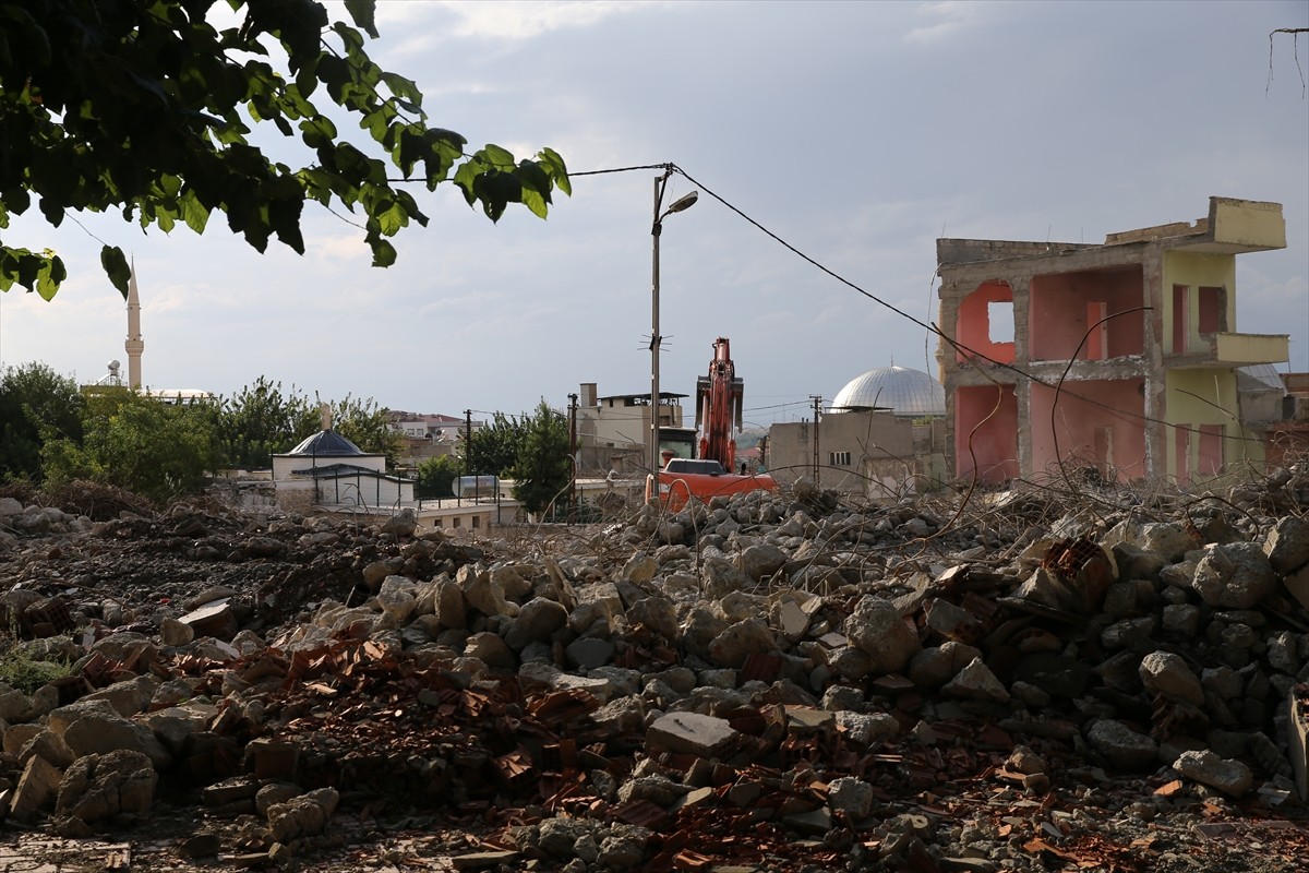 Siirt'te, Selçuklu mimarisinin özelliklerini taşıyan 895 yıllık ata yadigarı Ulu Cami, "1. Etap...