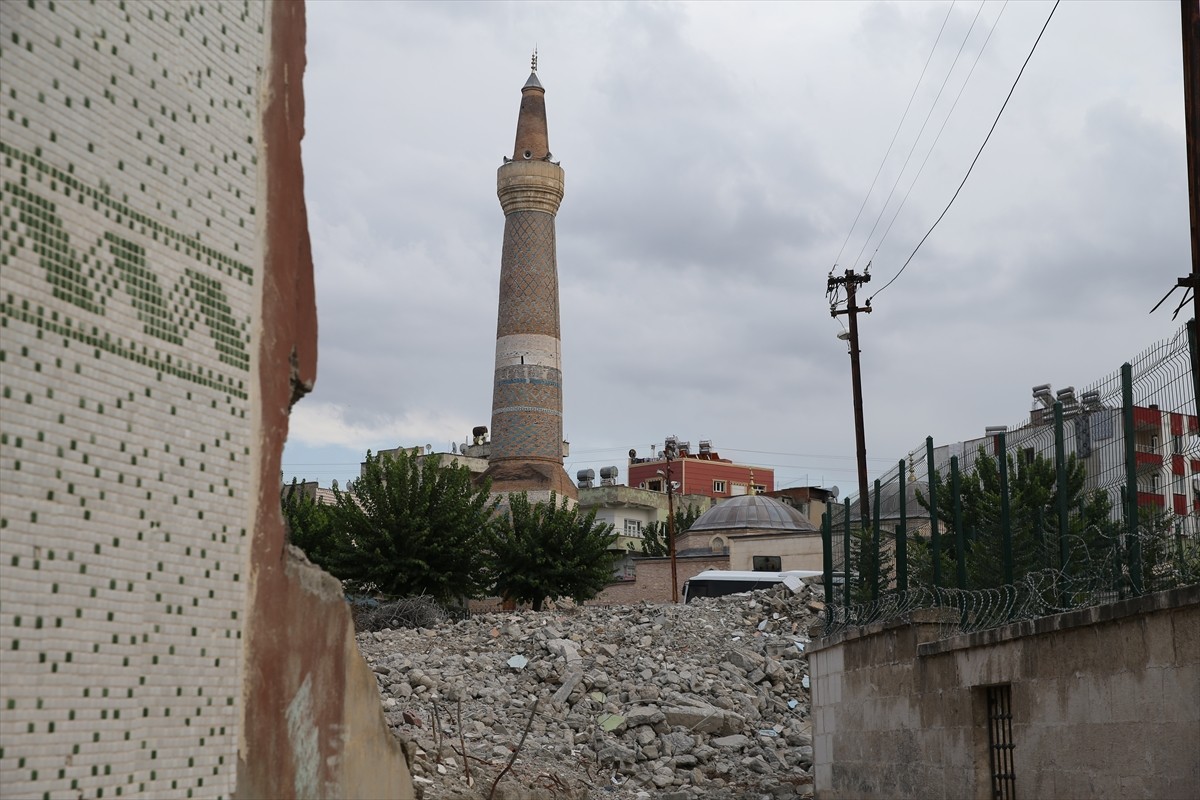 Siirt'te, Selçuklu mimarisinin özelliklerini taşıyan 895 yıllık ata yadigarı Ulu Cami, "1. Etap...