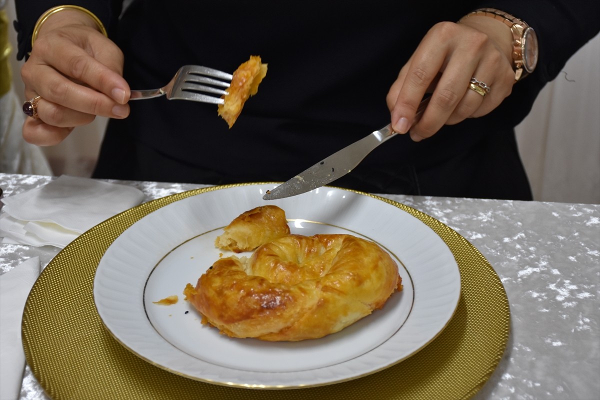 Trabzon'da, 11 Ekim Dünya Kız Çocukları Günü dolayısıyla çocuk evlerinde koruma ve bakım altında...