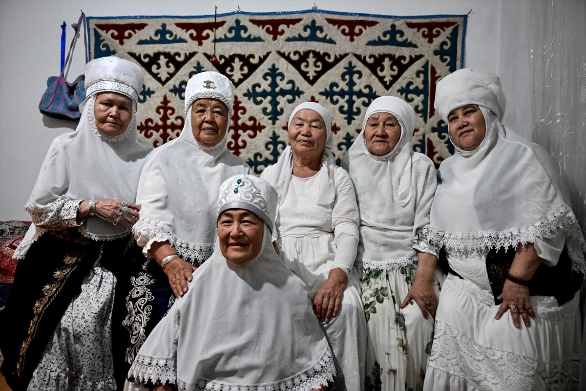 Türk Dili Konuşan Ülkeler İşbirliği Konseyi'nde Türk Cumhuriyetleri Cumhurbaşkanları tarafından...