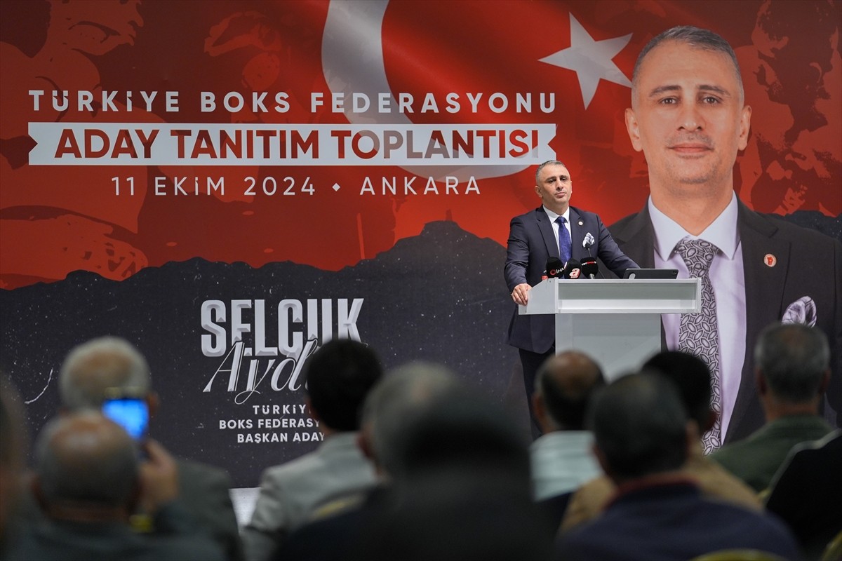 Türkiye Boks Federasyonu Başkan Adayı Selçuk Aydın, Ankara'daki bir otelde boks camiası ve basın...