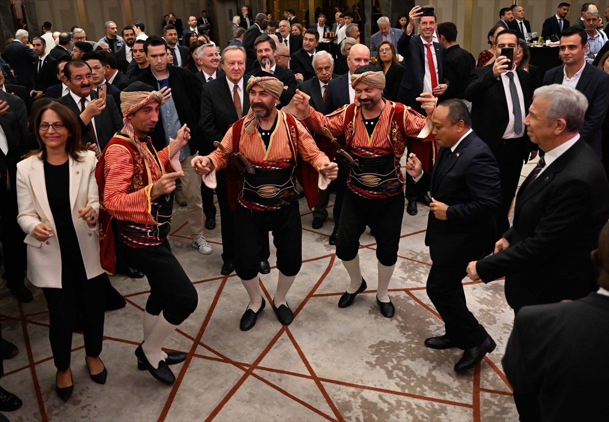 Ankara Büyükşehir Belediyesince (ABB), Ankara'nın başkent oluşunun 101. yılı dolayısıyla...