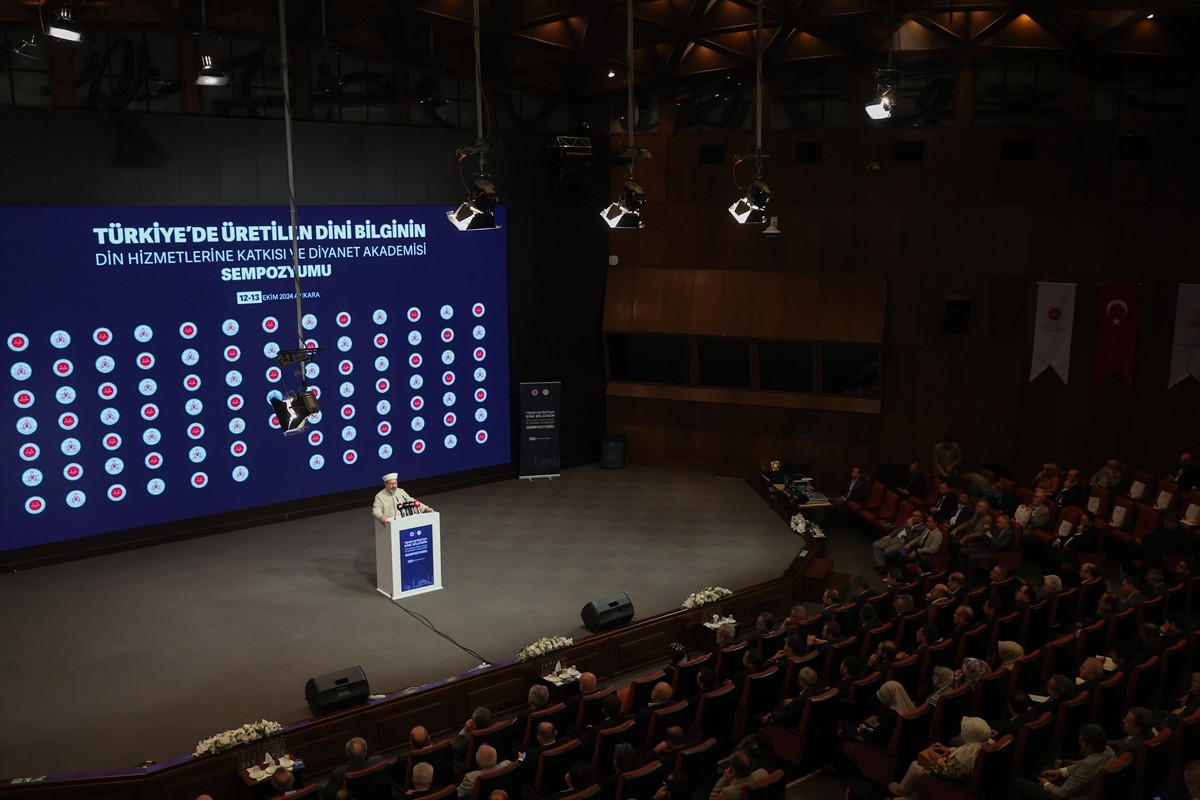 Diyanet İşleri Başkanı Ali Erbaş, Diyanet Akademisi Başkanlığınca düzenlenen Türkiye Diyanet Vakfı...