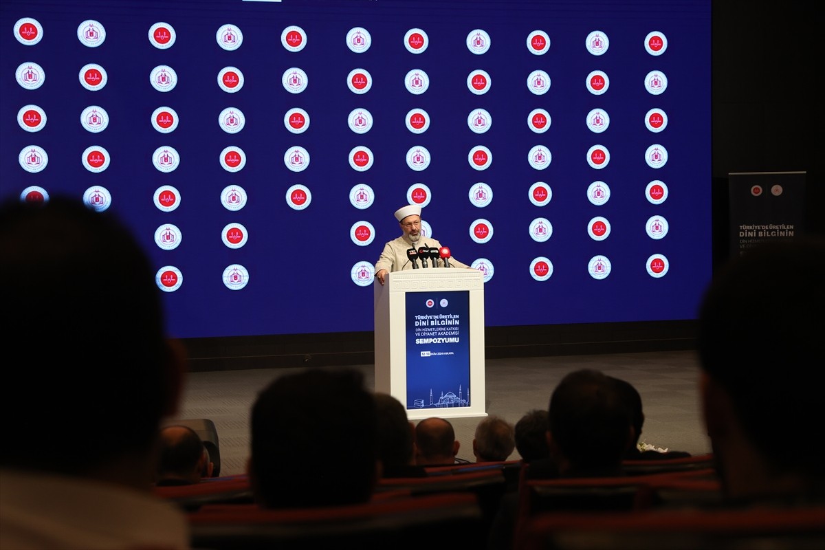 Diyanet İşleri Başkanı Ali Erbaş, Diyanet Akademisi Başkanlığınca düzenlenen Türkiye Diyanet Vakfı...