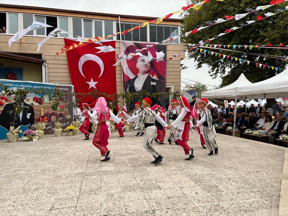 Yalova'nın Altınova ilçesine bağlı Subaşı beldesinde 11. Subaşı Kivi Festivali gerçekleştirildi....