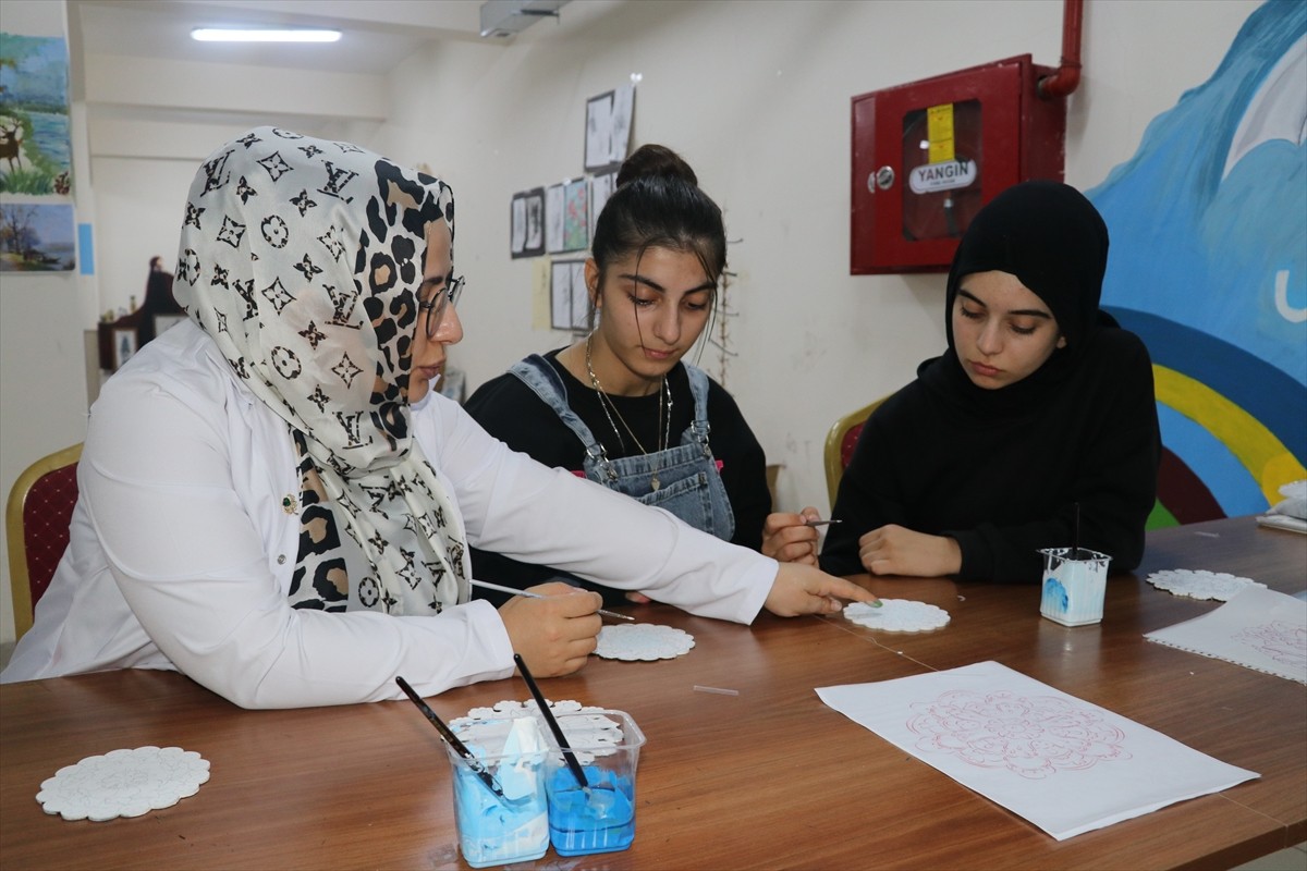 Milli Eğitim Bakanlığı (MEB) Din Öğretimi Genel Müdürlüğü tarafından hayata geçirilen "Kalemkar...