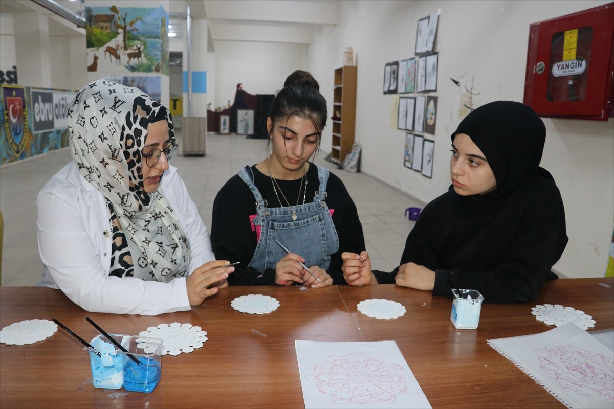 Milli Eğitim Bakanlığı (MEB) Din Öğretimi Genel Müdürlüğü tarafından hayata geçirilen "Kalemkar...