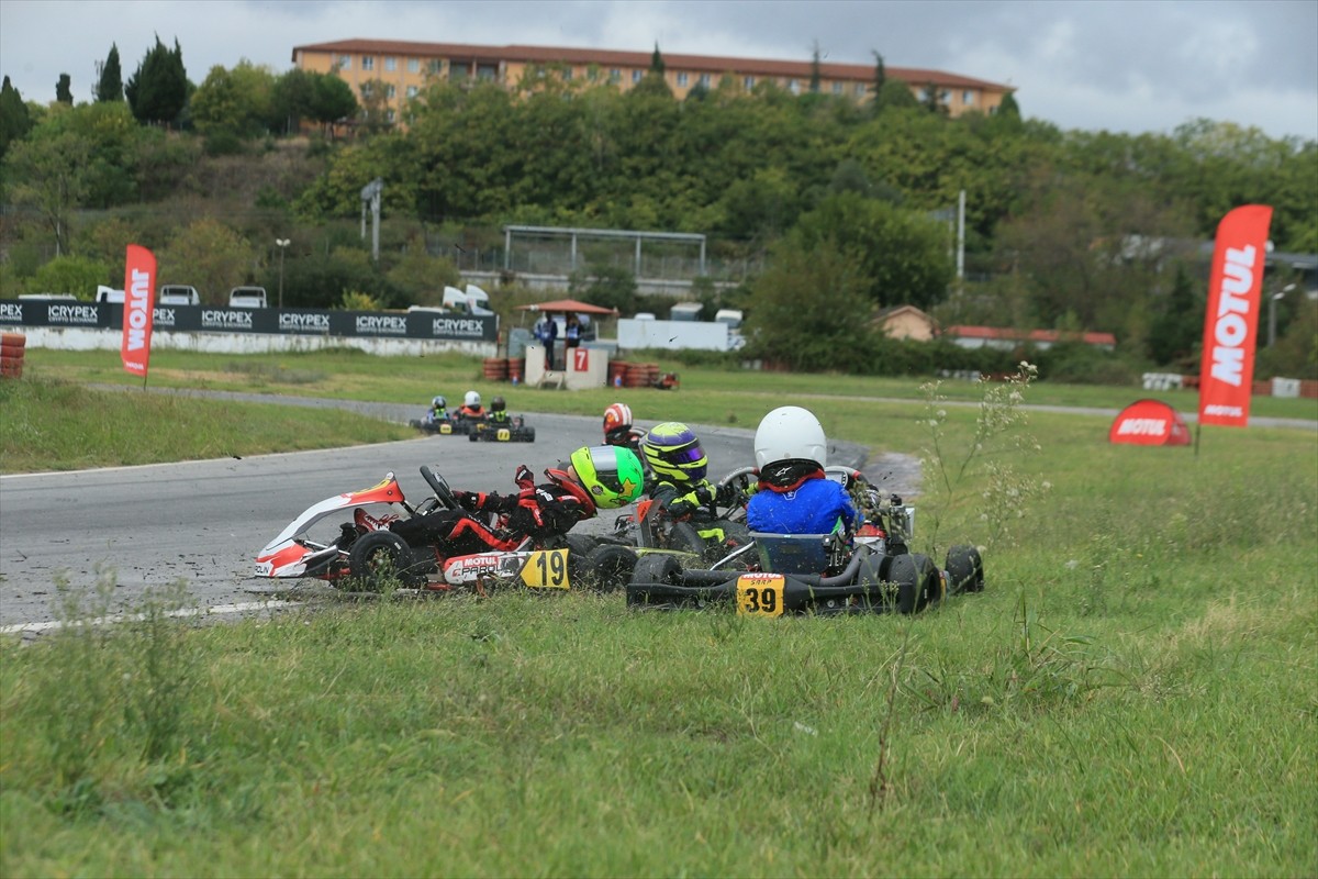 MOTUL 2024 Türkiye Karting Şampiyonası'nın 5. ayak yarışları, Kocaeli'nin Körfez ilçesinde...