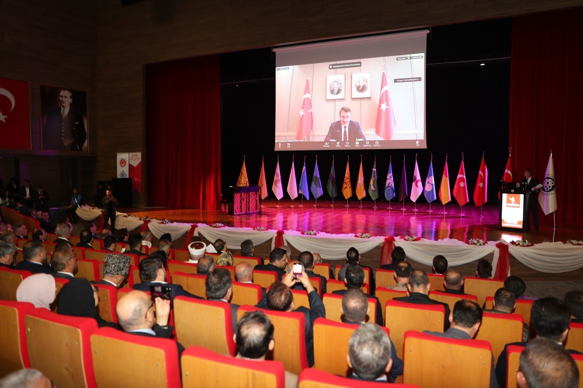 Cumhurbaşkanı Yardımcısı Cevdet Yılmaz, Erzincan Binali Yıldırım Üniversitesi ev sahipliğinde...