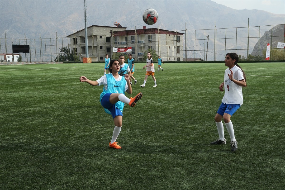 Türkiye Futbol Federasyonu tarafından, "BtcTurk ile Yeni Nesil Sahada" projesi kapsamında...