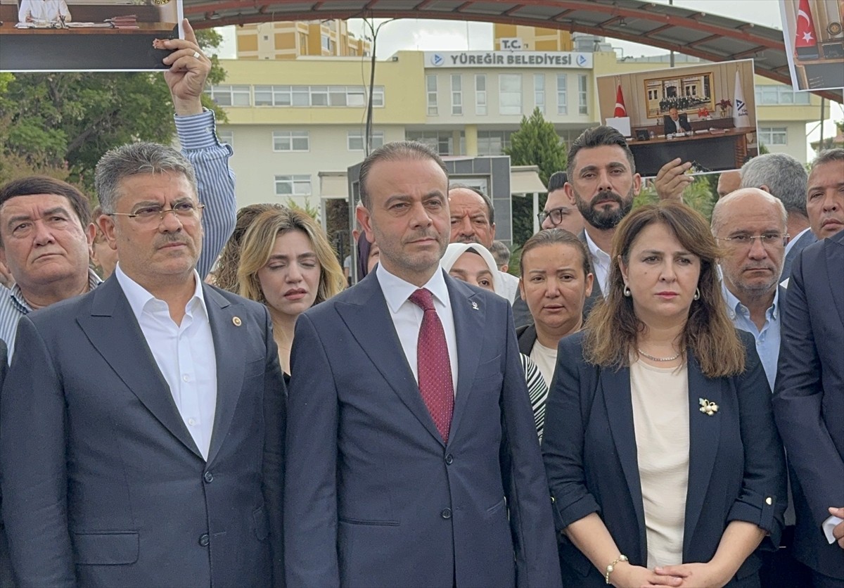 Yüreğir Belediye Başkanı Ali Demirçalı (fotoğrafta), Cumhurbaşkanı Recep Tayyip Erdoğan'ın...