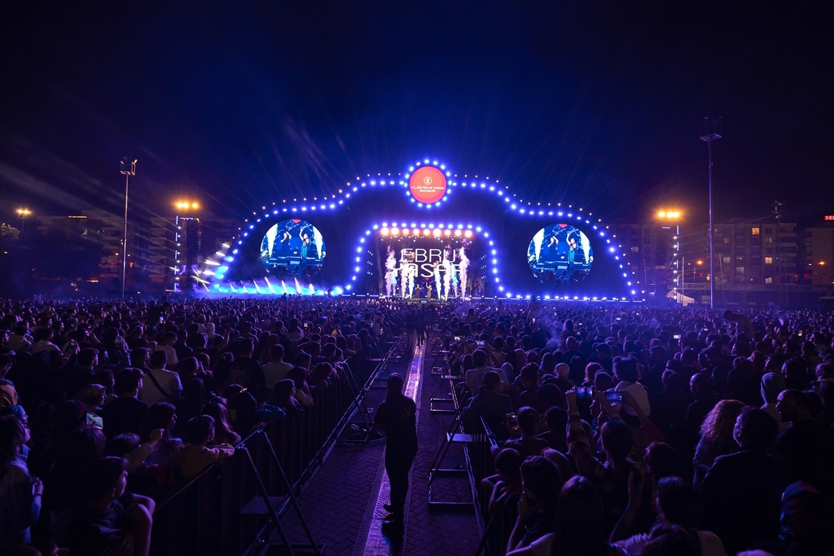 "Diyarbakır Kültür Yolu Festivali" çeşitli etkinliklerle devam ediyor.