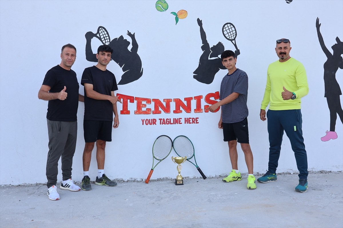 Iğdır Gençlik ve Spor İl Müdürlüğü Tenis Kulübü, Türkiye'nin bu branştaki en üst ligine çıkma...