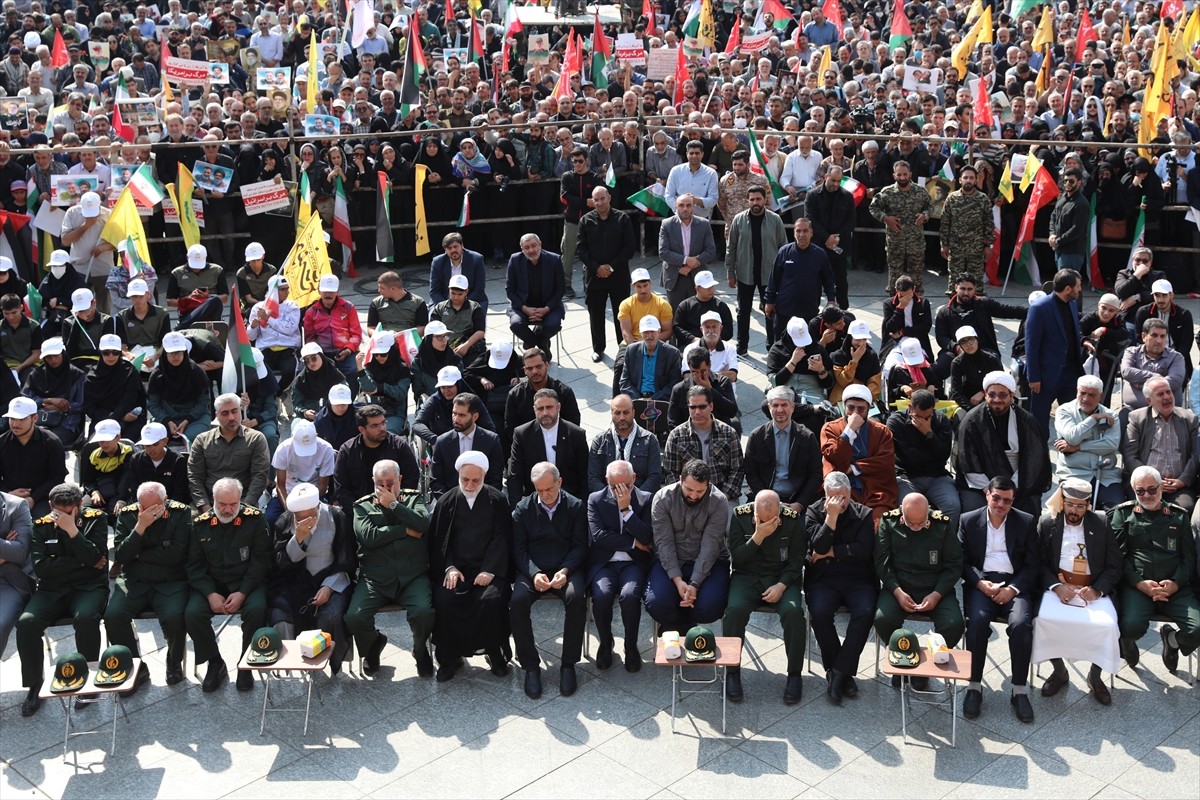 İsrail'in Lübnan'ın başkenti Beyrut'a 27 Eylül'de düzenlediği saldırıda hayatını kaybeden İranlı...