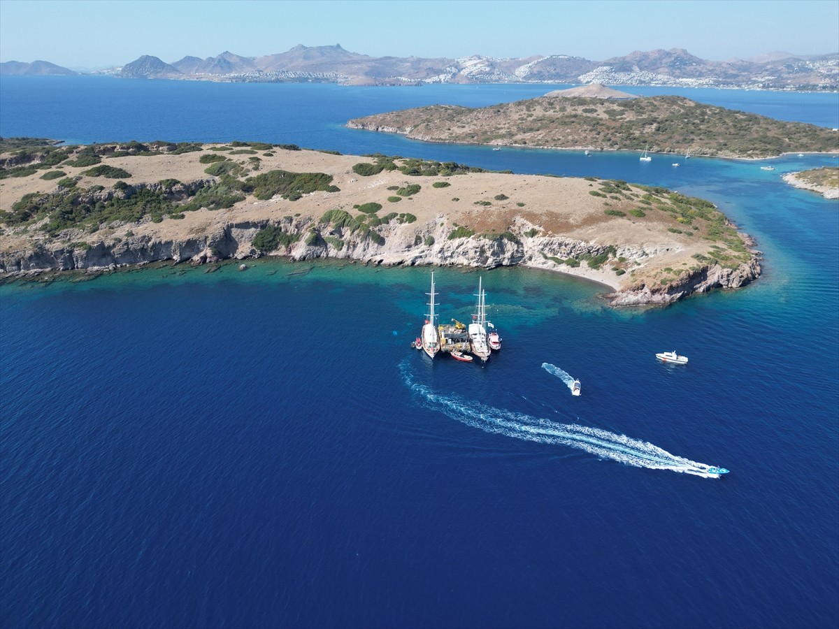 Muğla'nın Bodrum ilçesinde, Blue Exile Art Project (BEAP) Sualtı Parkı'nın 2. etabının açılışı...