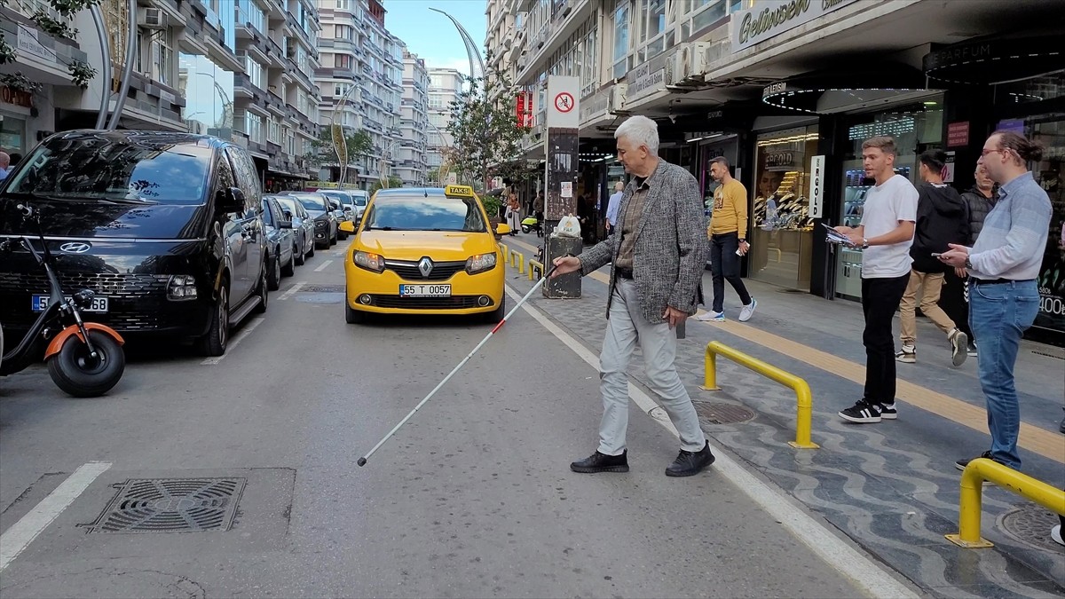 Samsun'un İlkadım ilçesinde, 15 Ekim Dünya Beyaz Baston Görme Engelliler ve Güvenlik Günü...