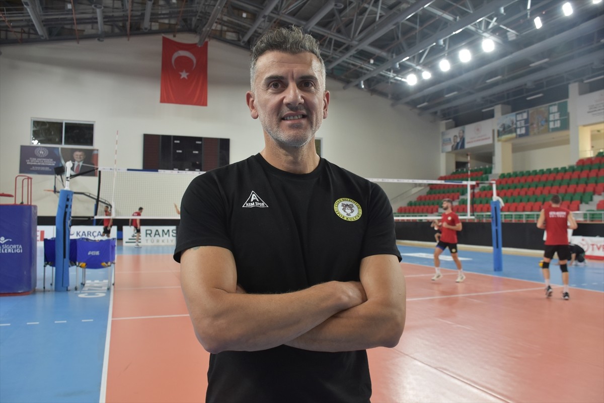 Voleybol SMS Grup Efeler Ligi ekiplerinden Cizre Belediyespor, ligin 3. haftasında 20 Ekim Pazar...