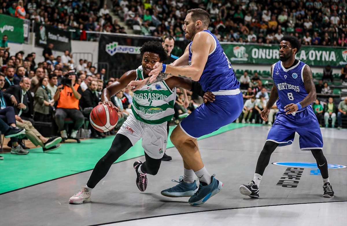 Basketbol FIBA Erkekler Avrupa Kupası B Grubu'nda Bursaspor İnfo Yatırım, Kıbrıs Rum Kesimi'nin...