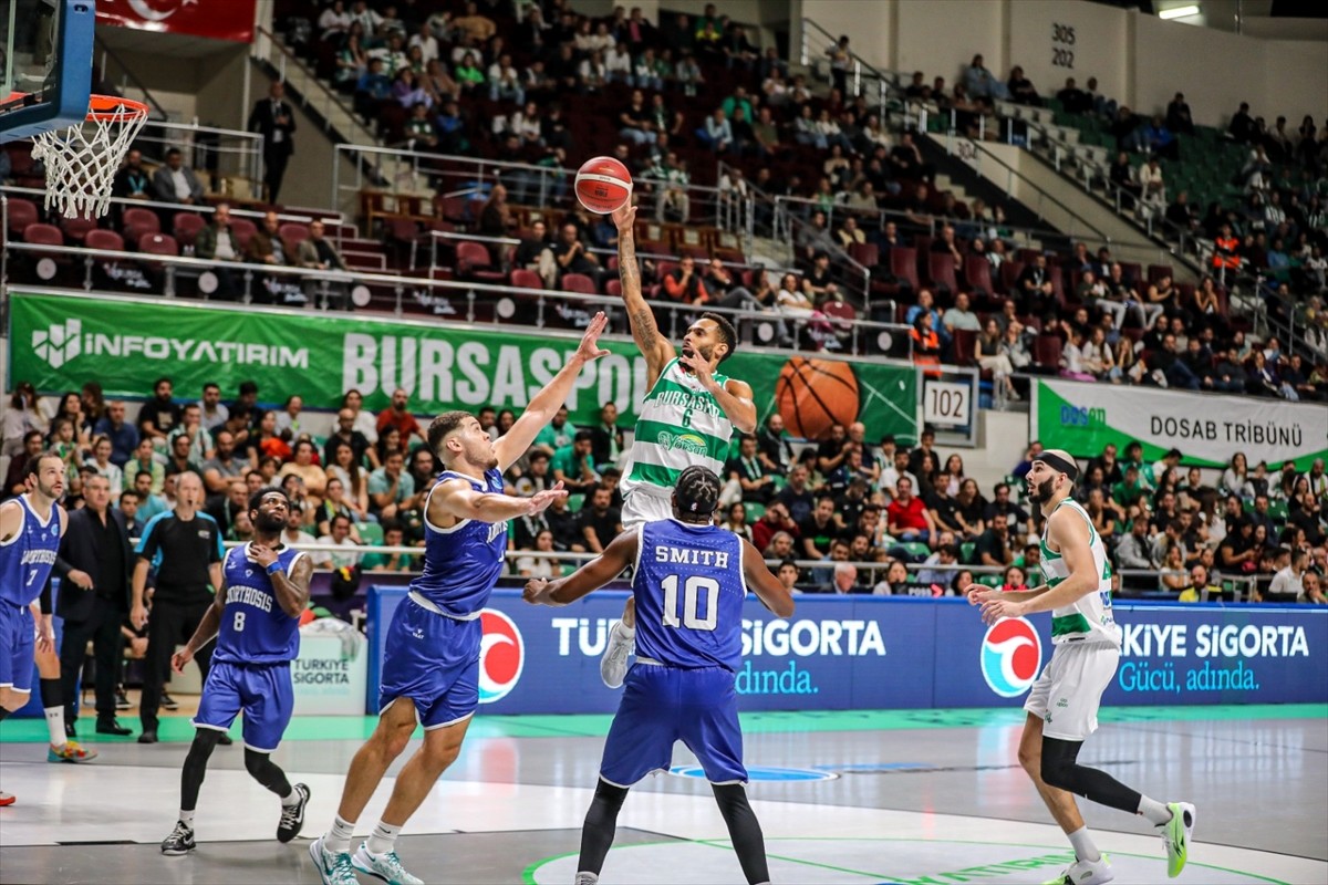 Basketbol FIBA Erkekler Avrupa Kupası B Grubu'nda Bursaspor İnfo Yatırım, Kıbrıs Rum Kesimi'nin...