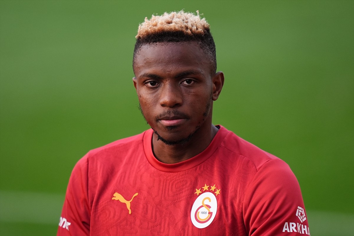 Galatasaray'ın Nijeryalı futbolcusu Victor Osimhen, Florya Metin Oktay Tesisleri'nde...