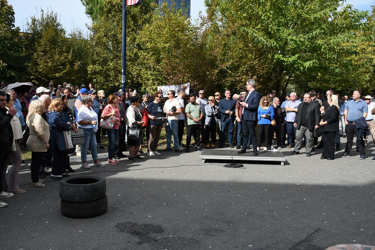 Arnavutluk'un başkenti Tiran'da belediyedeki yolsuzluk iddialarına yönelik protestolar sürerken...