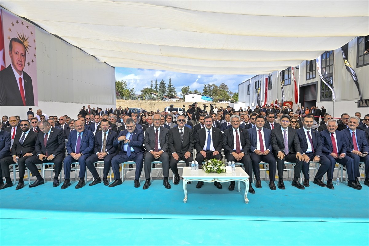 Cumhurbaşkanı Yardımcısı Cevdet Yılmaz, Kırıkkale'de AYKAL Demir Yolu Araçları Yapım-Bakım-Onarım...