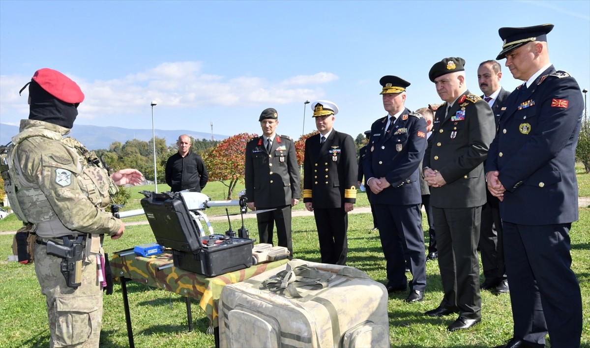 Genelkurmay Başkanı Orgeneral Metin Gürak, Kuzey Makedonya Genelkurmay Başkanı Tümgeneral Sashko...