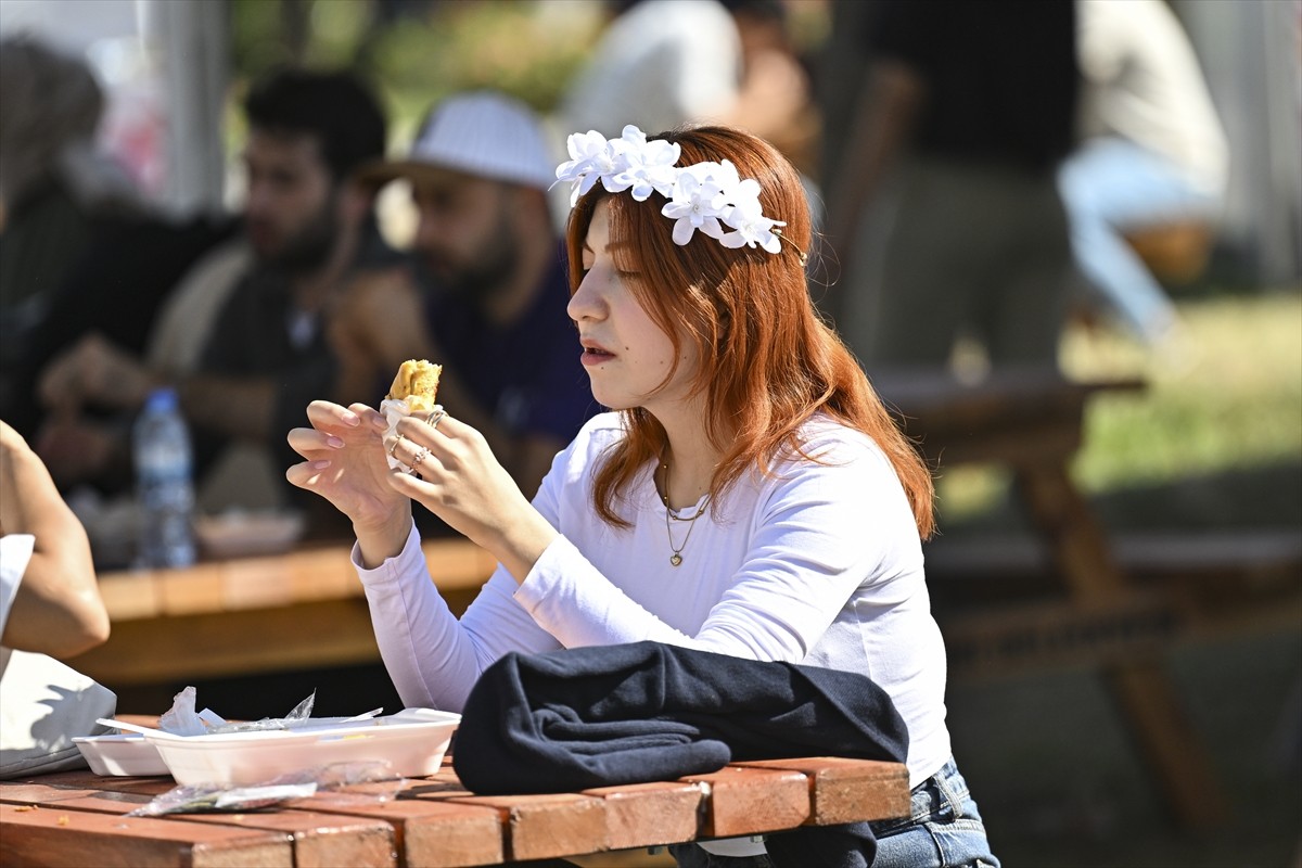 Adana Valiliğinin ev sahipliğinde "Kökleriyle Adana" temasıyla düzenlenen "8. Uluslararası Adana...