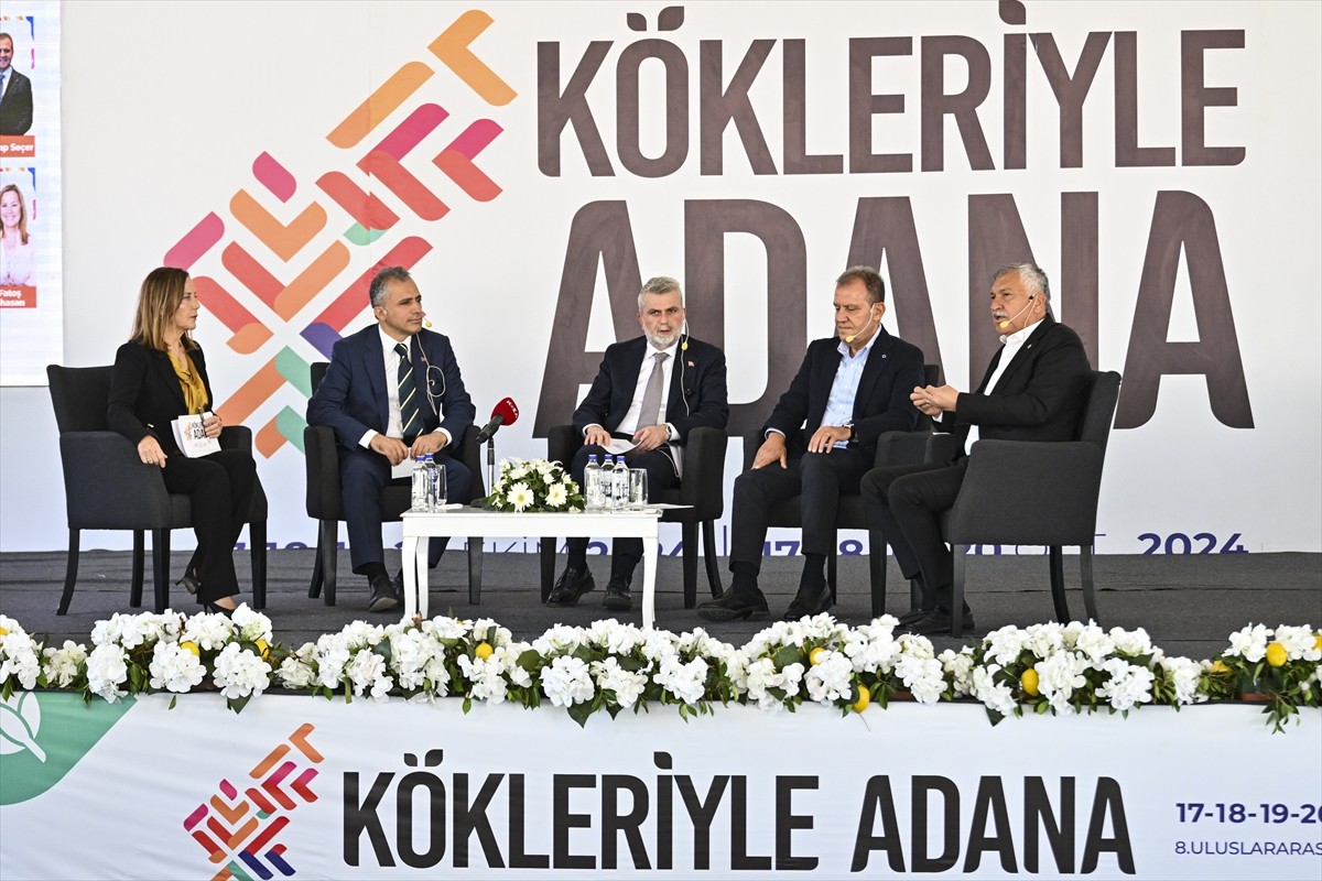 Adana Valiliğinin ev sahipliğinde "Kökleriyle Adana" temasıyla düzenlenen "8. Uluslararası Adana...