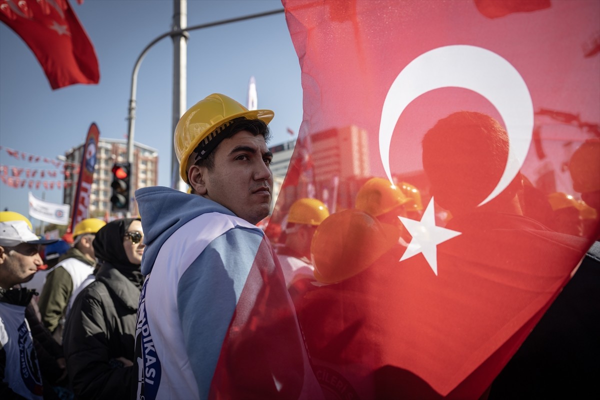 Ankara'da, Türkiye İşçi Sendikaları Konfederasyonu (TÜRK-İŞ) tarafından Anadolu Meydanı'nda...