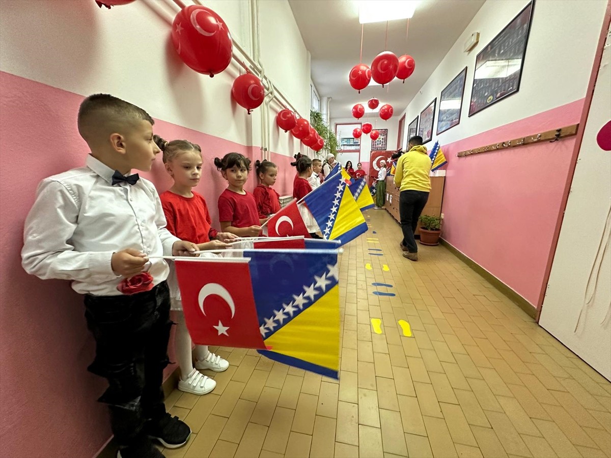 İnfakta Birlik İnsani Yardım Derneği, Bosna Hersek’in Bugojno kentinde "Türkçe Sınıfı"...