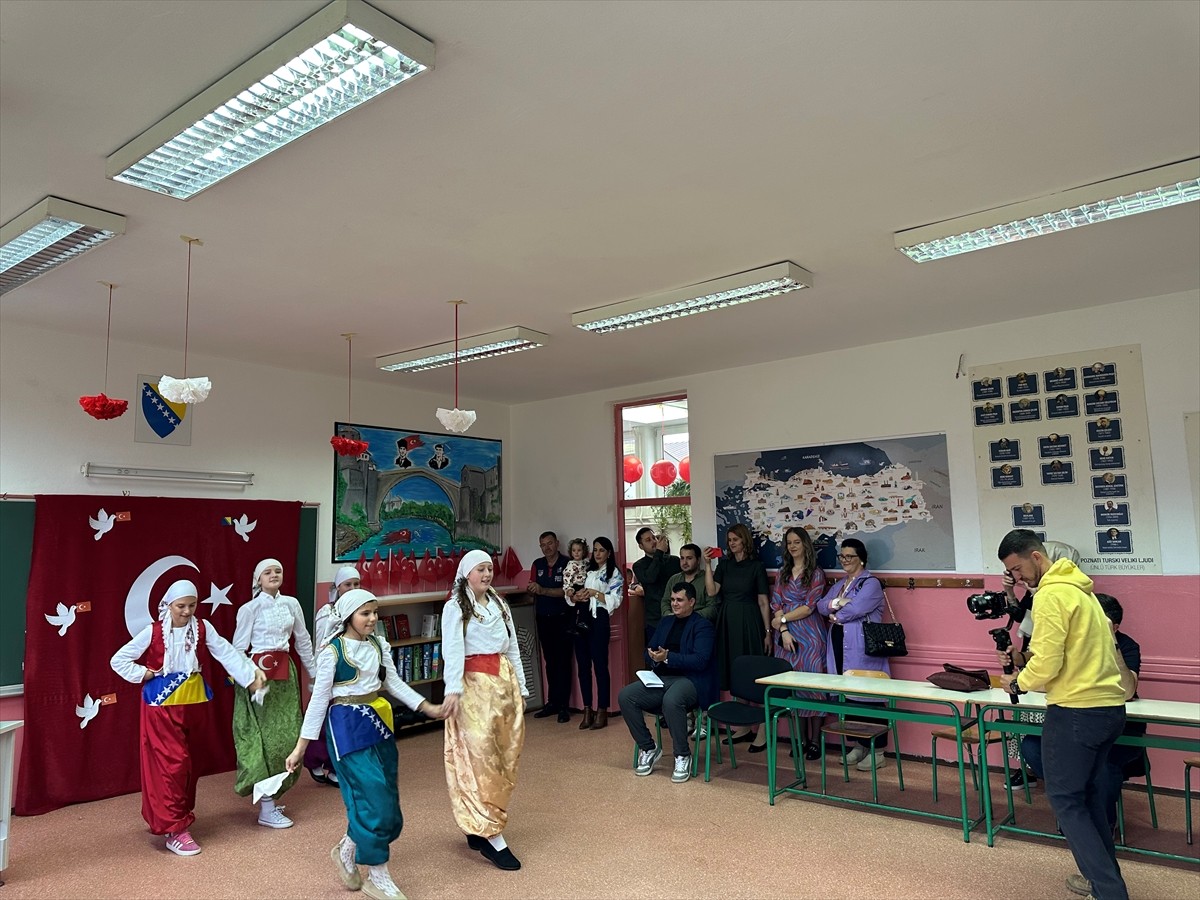 İnfakta Birlik İnsani Yardım Derneği, Bosna Hersek’in Bugojno kentinde "Türkçe Sınıfı"...