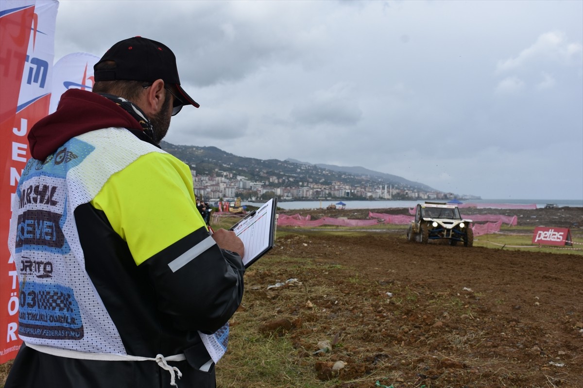 PETLAS 2024 Türkiye Off-Road Şampiyonası'nın 5. ayağı kapsamında seyirci etabı gerçekleştirildi....