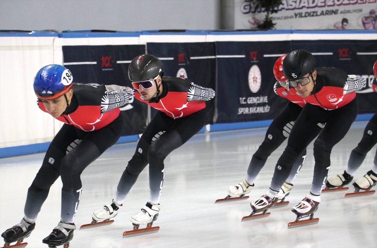 Sürat pateninde (short track) daha önce düzenlenen uluslararası şampiyonalarda önemli dereceler...