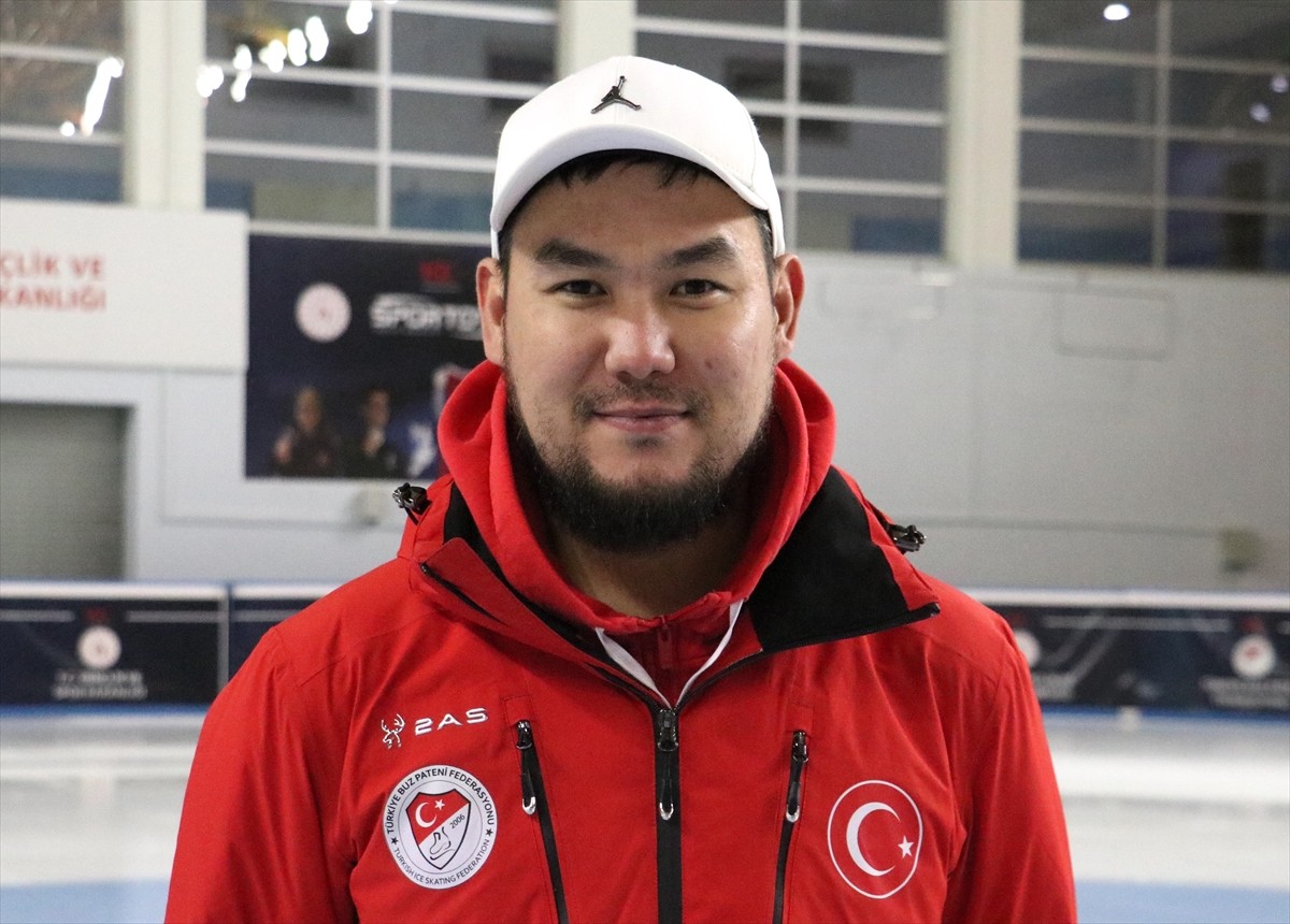 Sürat pateninde (short track) daha önce düzenlenen uluslararası şampiyonalarda önemli dereceler...