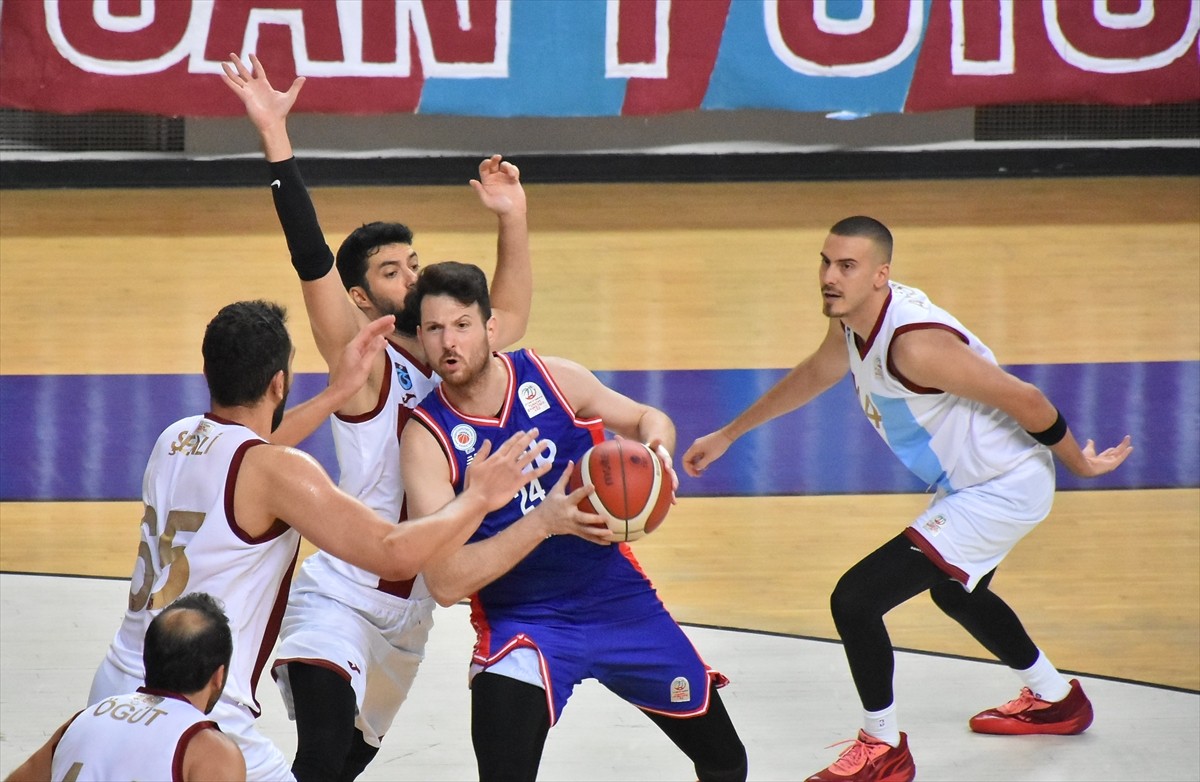 Türkiye Sigorta Türkiye Basketbol Ligi 7. hafta mücadelesinde Trabzonspor ile iLab Basketbol...