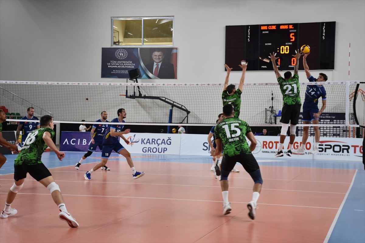 Voleybol SMS Global Efeler Ligi'nin 3. hafta mücadelesinde Rams Global Cizre Belediyespor, Arkas...