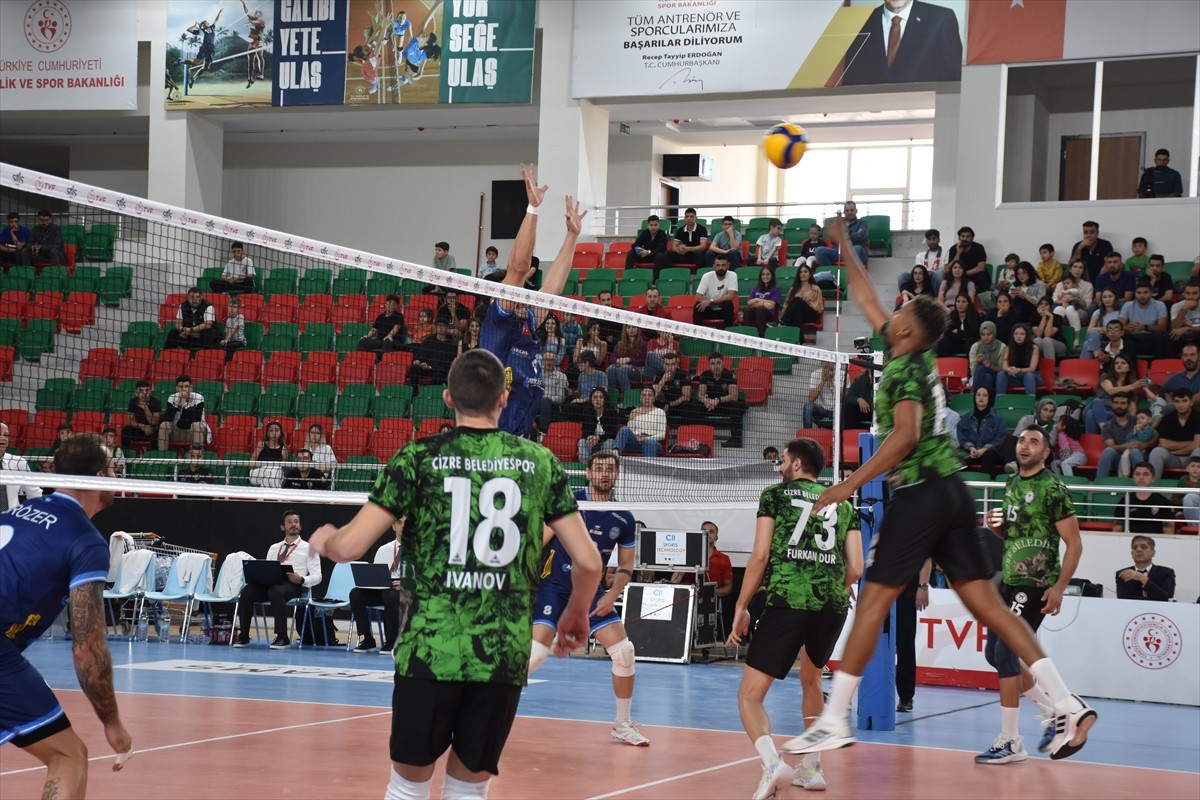 Voleybol SMS Global Efeler Ligi'nin 3. hafta mücadelesinde Rams Global Cizre Belediyespor, Arkas...