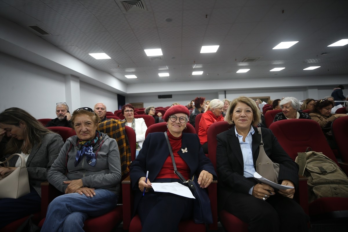 Çanakkale Onsekiz Mart Üniversitesi (ÇOMÜ) bünyesinde, 60 yaş üzerindeki bireylere yönelik...