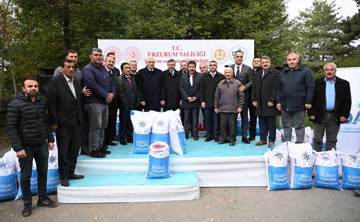 Erzurum'da, tarımsal üretim ve verimliliği artırmak amacıyla hayata geçirilen proje kapsamında...